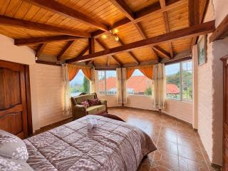 Casa de Campo-Chalet Lloa - Quito - 3