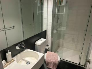 Beautiful and Convenient apartment in CBD - Melbourne - 5