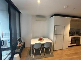 Beautiful and Convenient apartment in CBD - Melbourne - 4