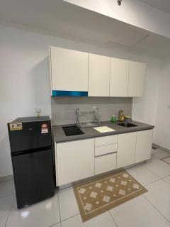 Setia Alam Cornell Edusentral Mus-lim Homestay - 1