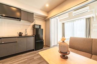 Apartment Hotel 11 Shinsaibashi 7 - 8