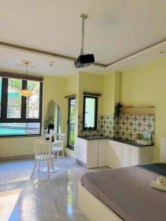 Corgi House Danang - 1