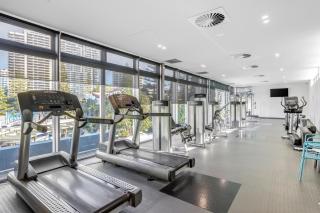 Oceanview 2-Bed with Pool, Sauna, Gym & Parking - 2