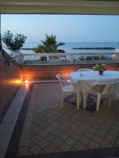 Spacious Apartment with Sea View in Francavilla al Mare + BBQ - 8