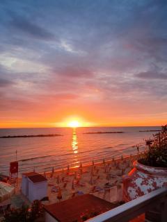 Spacious Apartment with Sea View in Francavilla al Mare + BBQ - 3
