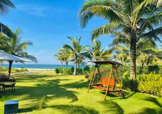 Frères Villa Beachfront & Pool - Wyndham Royal Beachfont Resort, Hoi An - 3