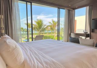 Frères Villa Beachfront & Pool - Wyndham Royal Beachfont Resort, Hoi An - 2