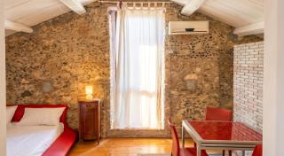 Modern Studio with Mountain View in Marano Marchesato, 60 m² - 0