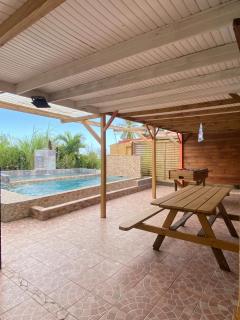Bungalow cosy à Capesterre-Belle-Eau avec piscine - 2