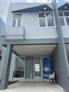 The Cozy Haven in the Commune Village Batulao - 9