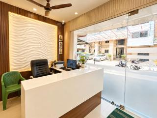 LUXURY Hotel AP Near Mahakal Temple and Railway Station- Sophisticated Stays, Memorable Moments, Ujjain - 8