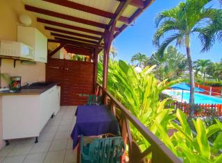 Bungalow charmant à Sainte-Rose, piscine partagée - 9