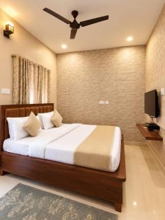 Hotel Royal Lagoon by CN-Nxt to Railway stn - 8