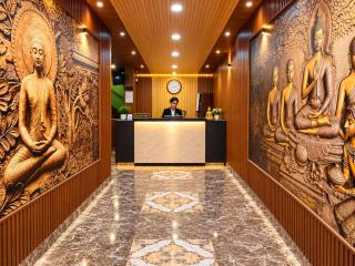 Hotel Royal Lagoon by CN-Nxt to Railway stn - 1