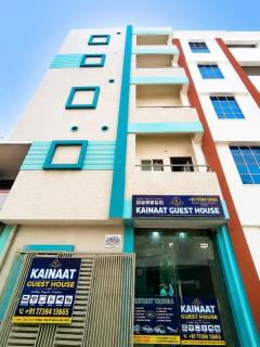 Kainaat Guest House - 3