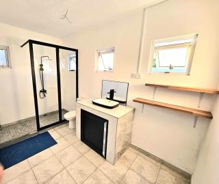 LuxAura Stay - 1