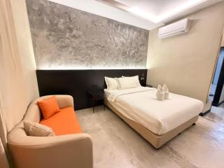 Sri Indar Hotel - 8