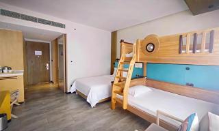 Hilton Garden Inn Sanya - 7