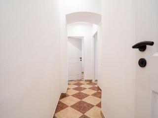 Bright 1-Bedroom Apartment with Spacious Living Room - Wien - 6