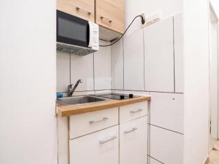 Bright 1-Bedroom Apartment with Spacious Living Room - Wien - 8