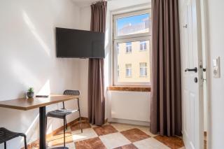 Long-Term 1BR Apartment Easy Transport Access - 9