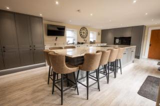 Luxury Home, The Residence Sleeps 10, 2 Hot Tubs & Scenic Views near Durham & Bishop Auckland - Durham - 2