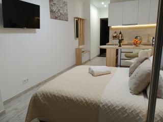 Kyiv apartment - світло та тепло - підземний паркінг-сховище - 7