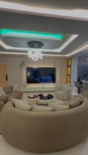 Royal Garden Suite - 1