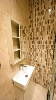 Elegant 2BR in karrada-2 Baths Master-Elevator - 4