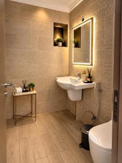 Luxury Apartment with Modern Design - Bneid Al-Gar, Kuwait - 4