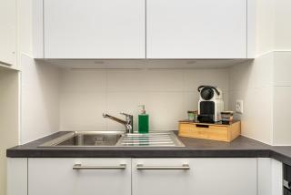 Chic & Central Lakeside Home #15 - 6