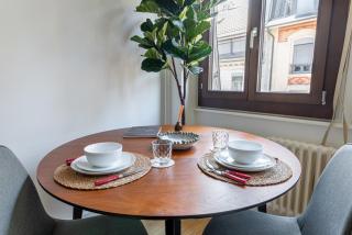 Chic & Central Lakeside Home #15 - 4