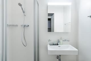 Chic & Central Lakeside Home #15 - 1