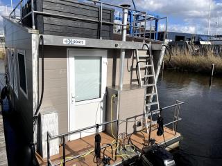 Mini cosy houseboat near the beach and restaurants by Weltevreden Experience - 1