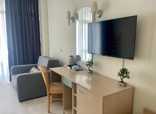 Grand Hotel Nirvana - All Inclusive & Free Beach Access - 8