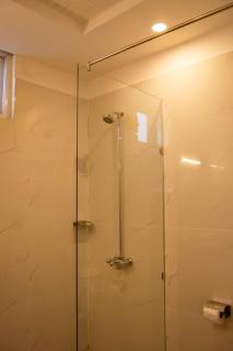 The Roomy Lodge, Murree - 9