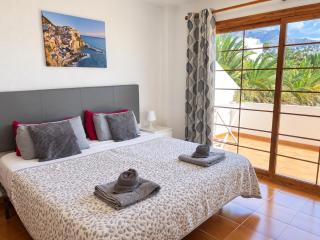 Garden City Costa Adeje 1 Bedroom Apartment Large Balcony Close to Beach - 9