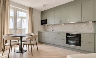 Stylish & Spacious Apartment with Large Balcony - Stoccolma - 4