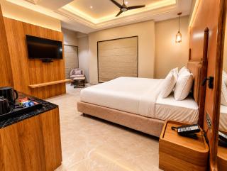 The Sky Imperial Grand Kuber Dwarka - 4