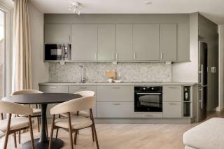 Stylish & Spacious Apartment with Large Balcony - Stoccolma - 5