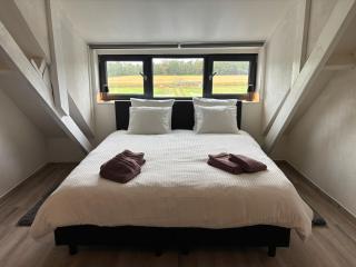 EQurie Guestrooms - 9