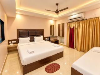 The Luxme Front of Puri Sea Beach - 2