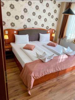 Six Inn Hotel Budapest - Boedapest - 7