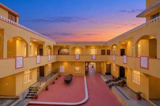 Hari Priya Resort by Ankur Garden - 9