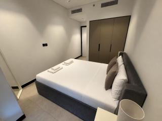Khalifa View Luxe 1BHK - 8