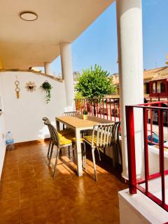 Casa Malecon - Beachside Holiday Apartment, 100m from The Strip Plaza 525 - 0