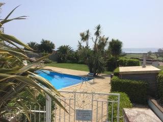 Le Chalet - Goodrington Lodge - 5