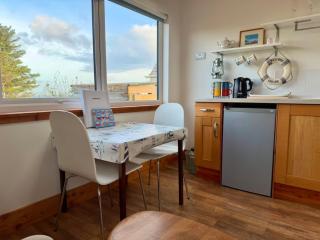 Seaview One Bed Annexe - Pets Welcome - Parking - 7