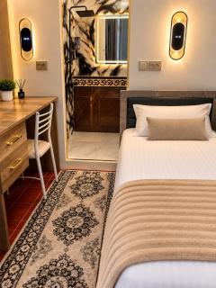 Bazar Guest House - 1