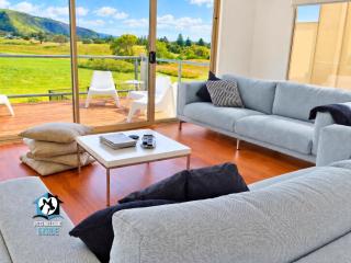 Contemporary Golf Course Frontage 3BR - 0